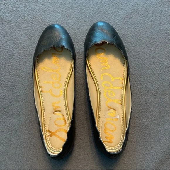 Sam Edelman Finnegan Black Leather Loafers with Scalloped Design Size 10M - Picture 1 of 13